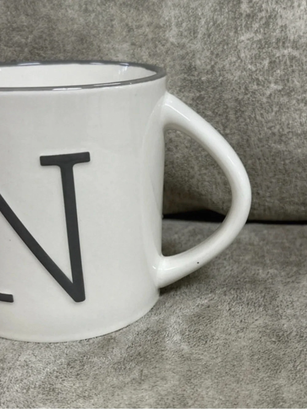 N/A white ceramic
